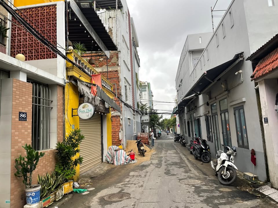 Nhà mặt tiền Thủ Khoa Huân, Đông Hà, Quảng Trị 114m² giá 13 tỷ - Gần biển lý tưởng!