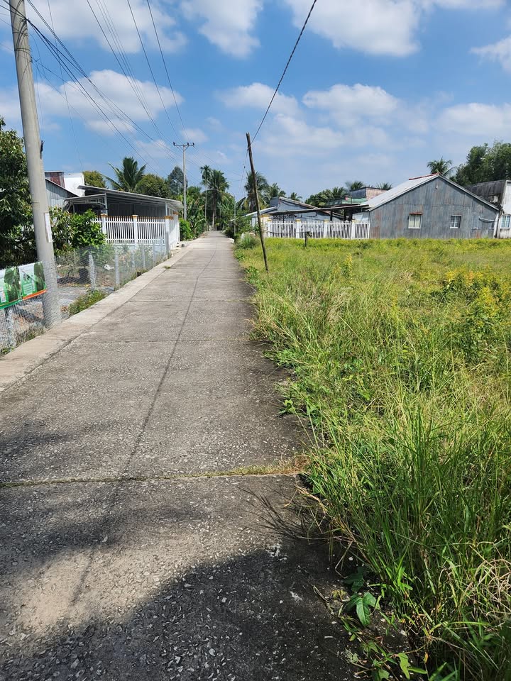 Đất nền Tân Hòa, Ninh Kiều 185m² giá chỉ 300 triệu - Cơ hội đầu tư hấp dẫn!