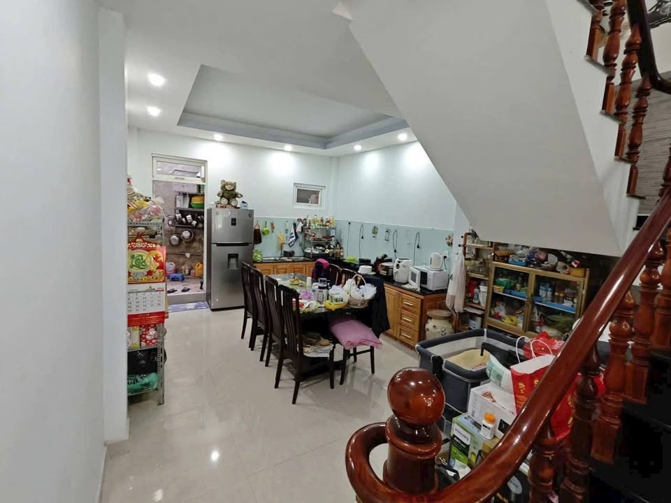 Nhà 2 tầng Đà Lạt 87,89m² giá 6,9 tỷ - Ô tô tận nhà, chính chủ!