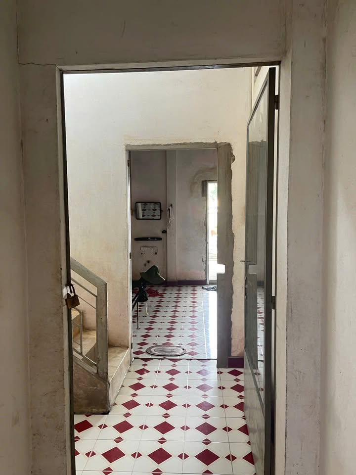 Cho thuê nhà nguyên căn 142A Khu B Hậu Nghĩa 330m² - Vị trí thuận lợi cho kinh doanh