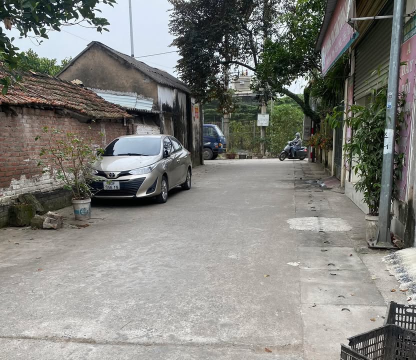 Đất Đặng Xá 48m² giá 4.15 tỷ - Ô tô chạy thông, an sinh tốt!