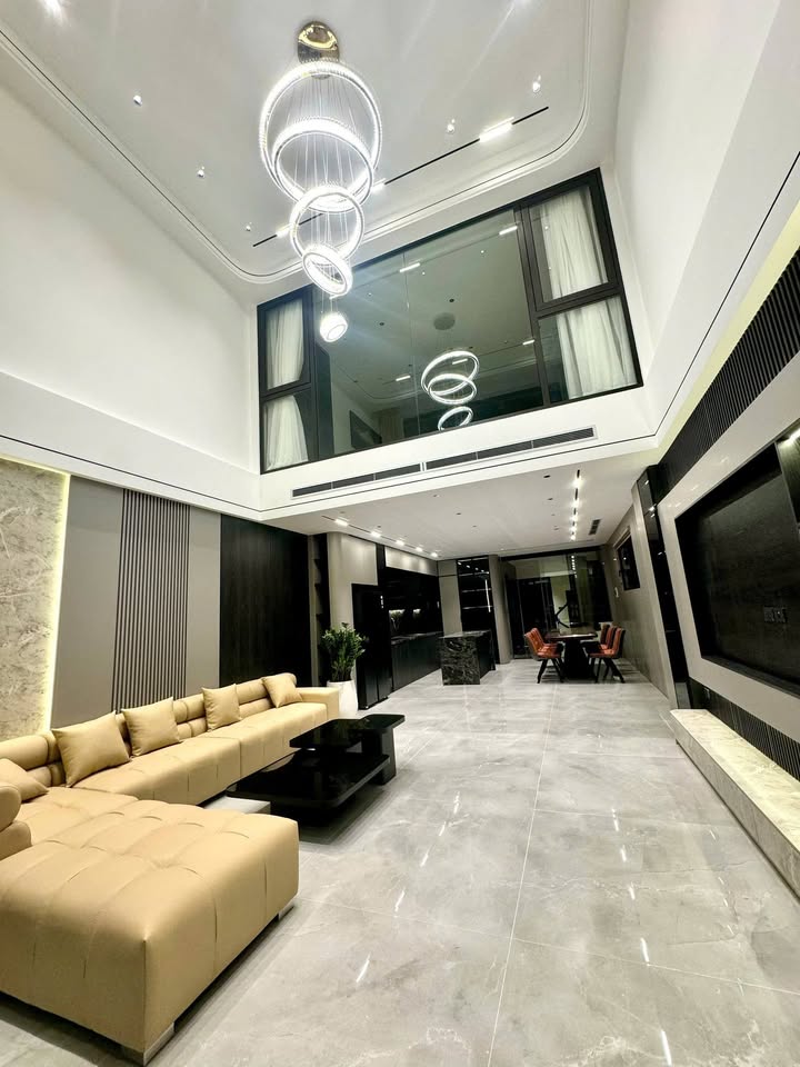 Nhà riêng Ngọc Thụy Long Biên 110m² giá 3x tỷ - Full nội thất sang trọng!