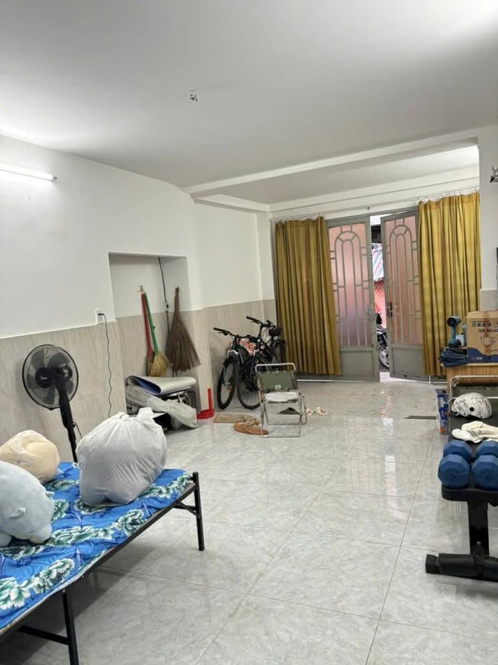 Nhà hẻm thông Trần Văn Đang, Quận 3, 49m² giá 5.5 tỷ - Cơ hội không thể bỏ lỡ!