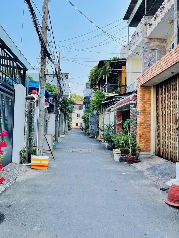 Nhà cấp 4 mặt tiền HXH Lê Văn Thọ, Gò Vấp 56m² giá 4.85 tỷ - Cơ hội không thể bỏ lỡ!