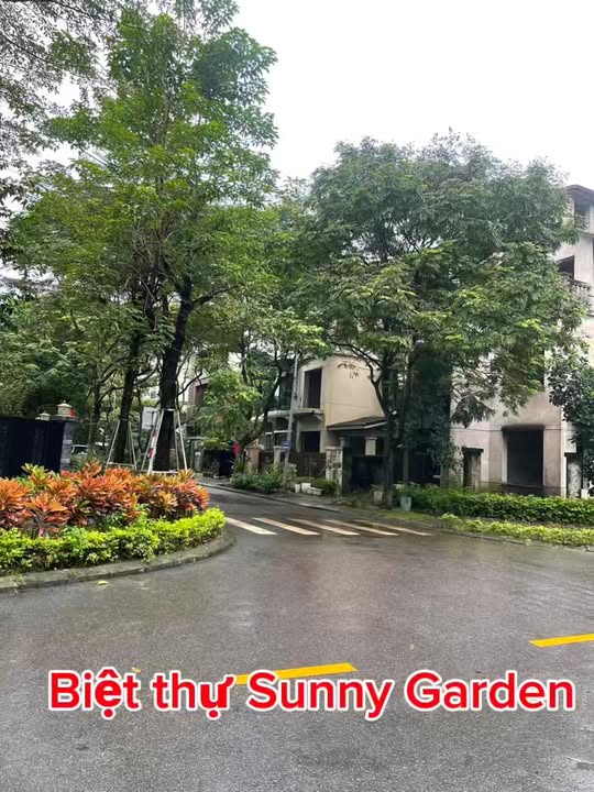 Biệt thự nhà vườn 180m² Sunny Garden Quốc Oai giá 20.x tỷ - Thiết kế hiện đại, không gian thoáng mát!