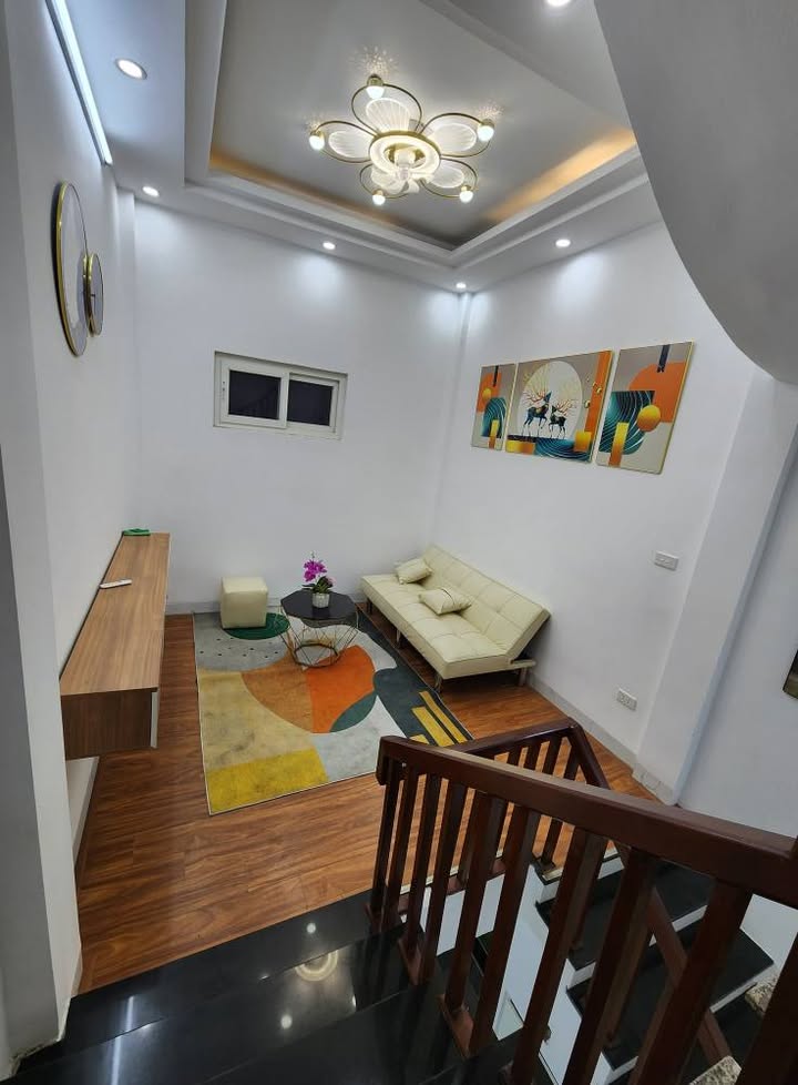 Nhà đẹp Làng Tó Tả Thanh Oai 35m² giá 5.4 tỷ - Thiết kế hiện đại, sổ đỏ riêng!