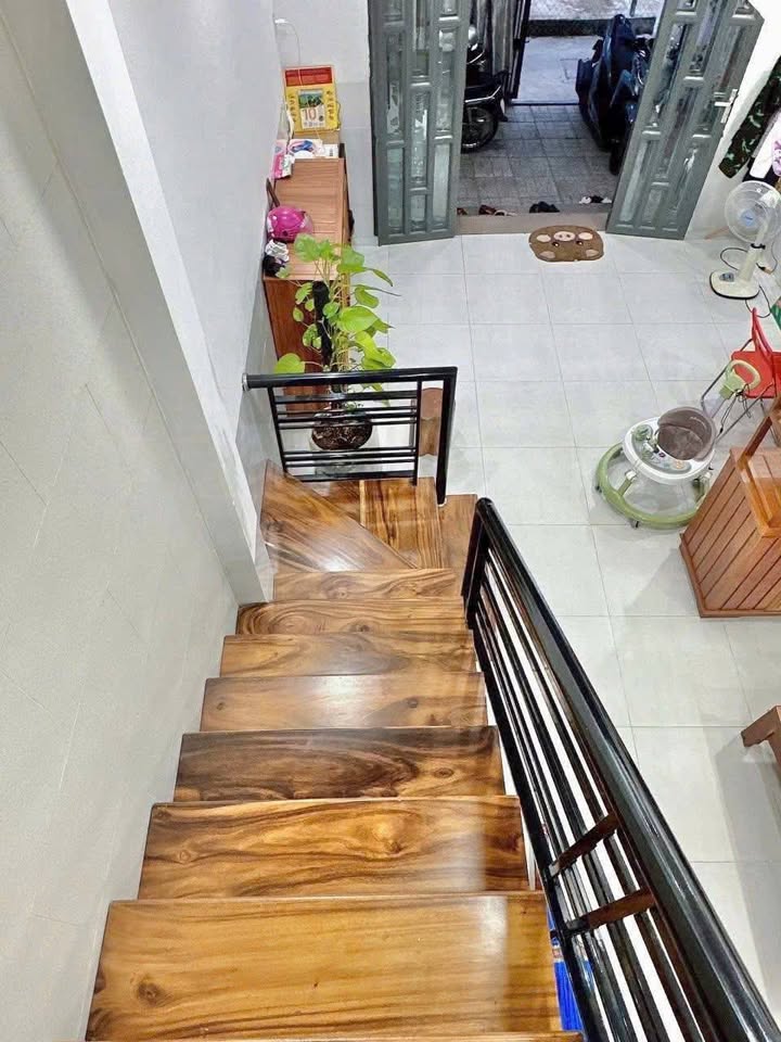 Nhà 1 trệt 1 lầu tại Trần Hưng Đạo, Long Xuyên 69.1m² giá 1.8 tỷ - Cơ hội vàng cho gia đình!