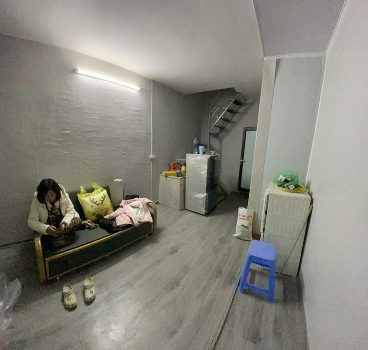 Nhà riêng tại Khương Thượng, Đống Đa, 12m² giá 3.x tỷ - Đầu tư sinh lời ngay lập tức!