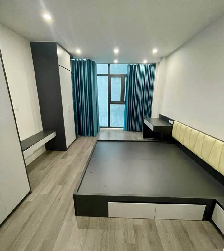 Nhà 5 tầng Phúc Diễn 34m² giá 5 tỷ - Ô tô đỗ cửa, nhà mới, thoáng mát!