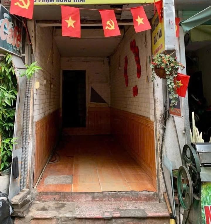 Nhà riêng cho thuê tại Phạm Hồng Thái, Trúc Bạch 15m² - Kinh doanh hiệu quả!