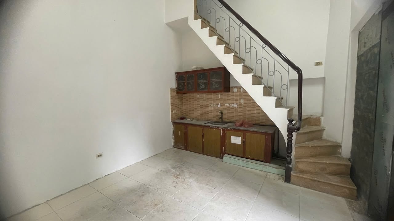 Nhà 3 tầng cho thuê ngõ 70 Mai Động, 21m² chỉ 6 triệu/tháng - Nhà mới sơn sửa, sạch sẽ