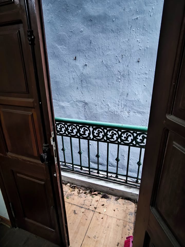 Nhà riêng cho thuê tại Đường Láng, Đống Đa 30m² - Nội thất cơ bản, sẵn sàng vào ở!