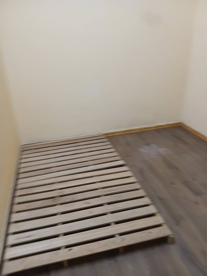 Nhà cho thuê 2 tầng tại Ngõ 166 Kim Mã, Hà Nội - Giá chỉ 5 triệu/tháng!