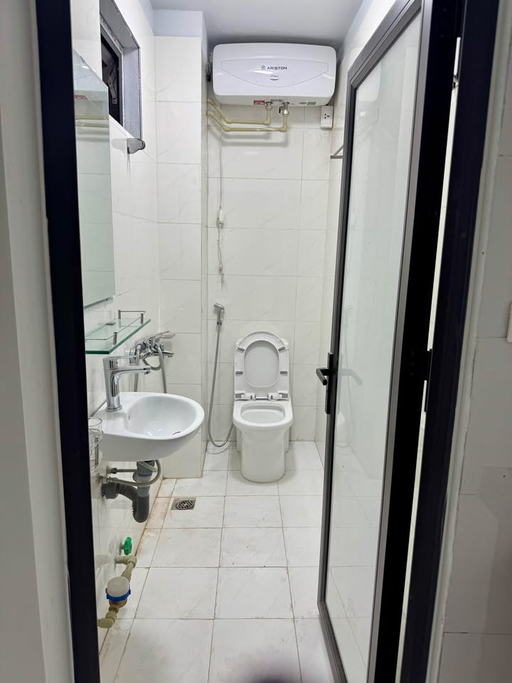 Phòng cho thuê đầy đủ nội thất tại 189/135 Nguyễn Ngọc Vũ, 5 triệu - Sẵn sàng vào ở!