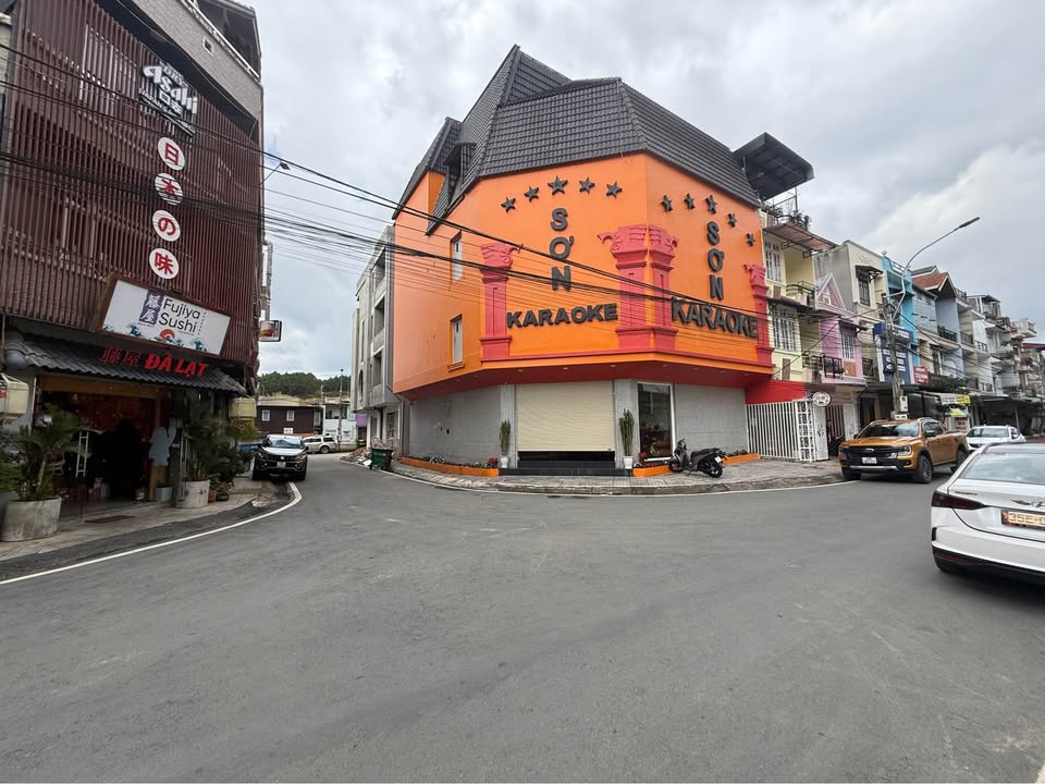 Shophouse karaoke tại Quận Đà Lạt 152m² giá 25 tỷ - Kinh doanh sinh lời ngay!