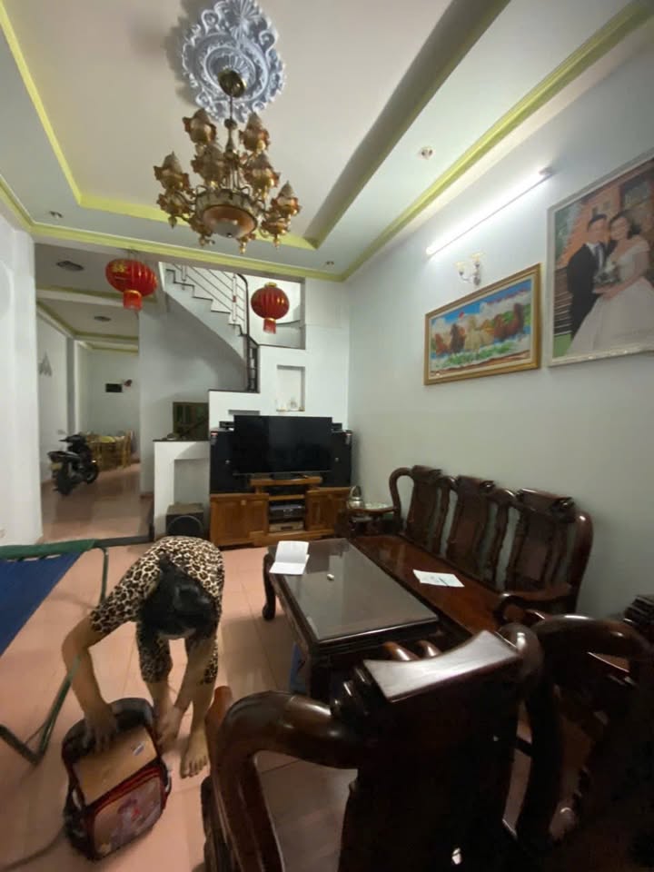 Nhà 2 Lầu Hẻm 1/ Hiệp Phú, Thủ Đức 84m² Giá 6.1 Tỷ - Cơ Hội Đầu Tư Hấp Dẫn!