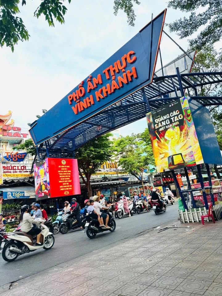 Nhà mặt tiền Vĩnh Khánh, quận 4, 18m² giá 4.65 tỷ - Đầu tư sinh lời ngay!