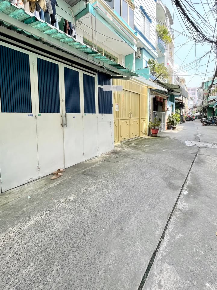 Nhà riêng Hà Tôn Quyền, Quận 11 - 41m² giá 7 tỷ - Hẻm thông, thuận tiện di chuyển!