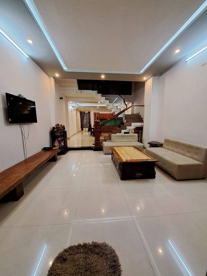 Nhà 3 tầng cho thuê tại Nghiêm Xuân Yêm, Ngũ Hành Sơn, Đà Nẵng - Full nội thất chỉ 23 triệu/tháng!