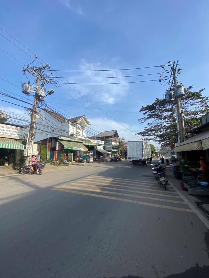 Đất mặt tiền kinh doanh Hố Nai 310m² giá 4.9 tỷ - Tiềm năng lớn cho đầu tư!