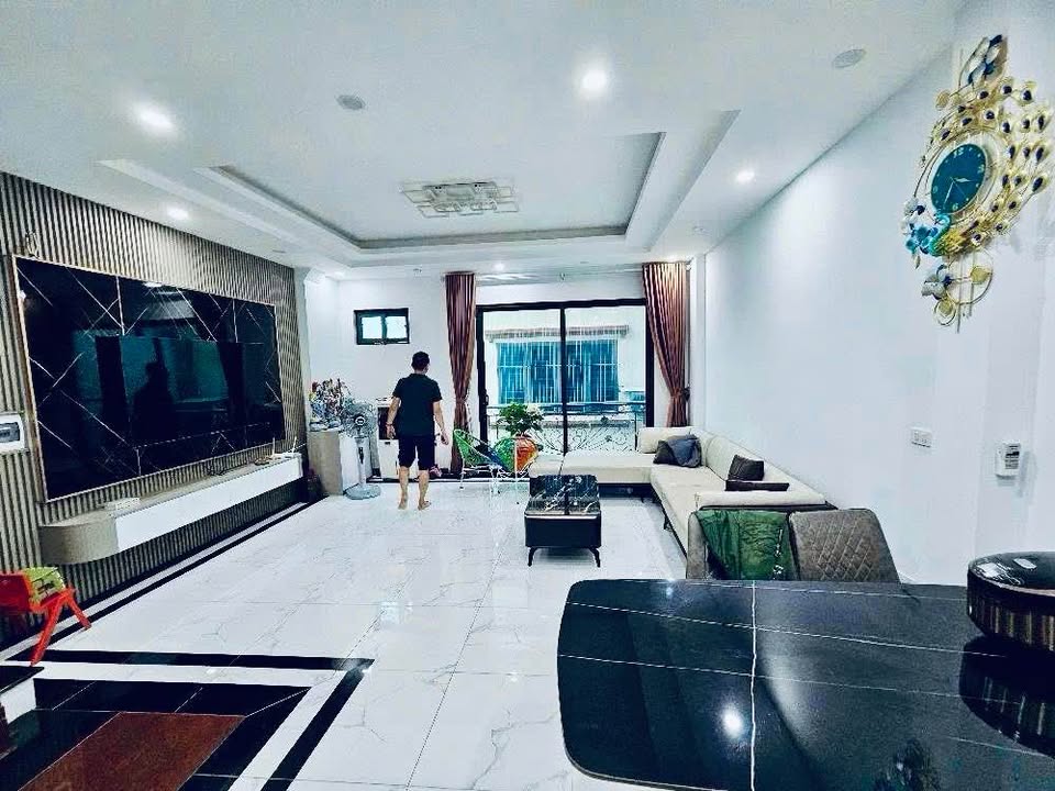 Nhà 5 tầng Xuân Thủy, Cầu Giấy 39m² giá thương lượng - Nhà đẹp không chê vào đâu được!