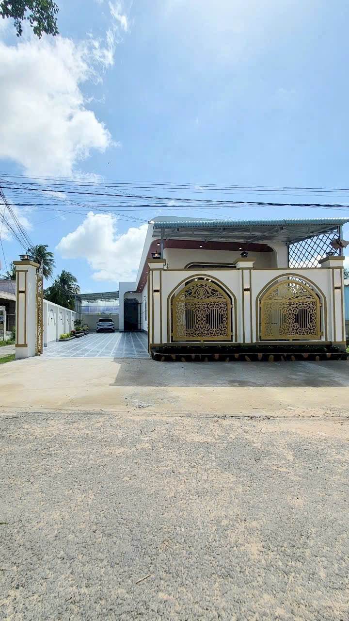 Nhà 2 Mặt Tiền Chữ L Ninh Thạnh Tây Ninh 290m² giá 2.5 tỷ - Thiết kế sang trọng, sẵn sàng ở ngay!