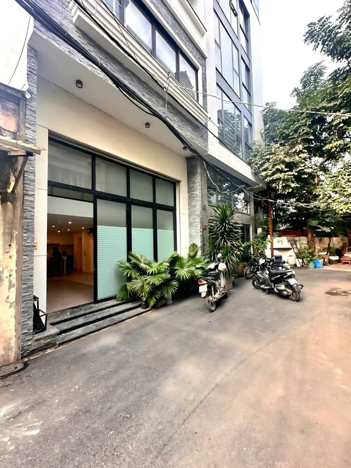 Nhà phố Âu Cơ Tây Hồ 55m² giá 19.8 tỷ - Ô tô vào nhà, gần Hồ Tây!