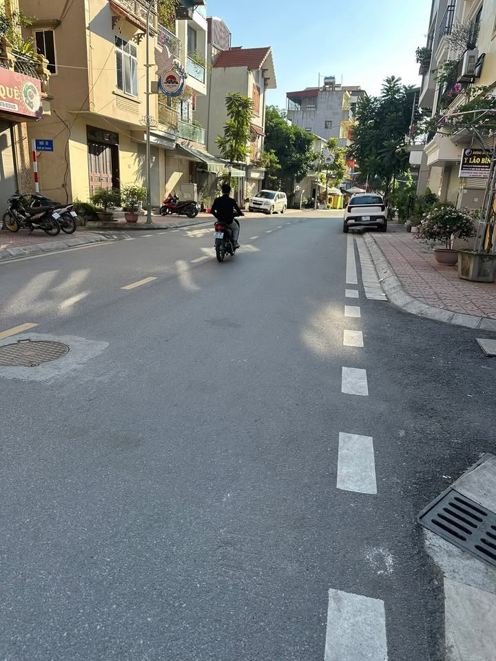 Đất Phúc Lợi 30m² giá 4 tỷ - Nở hậu đẹp, gần ô tô