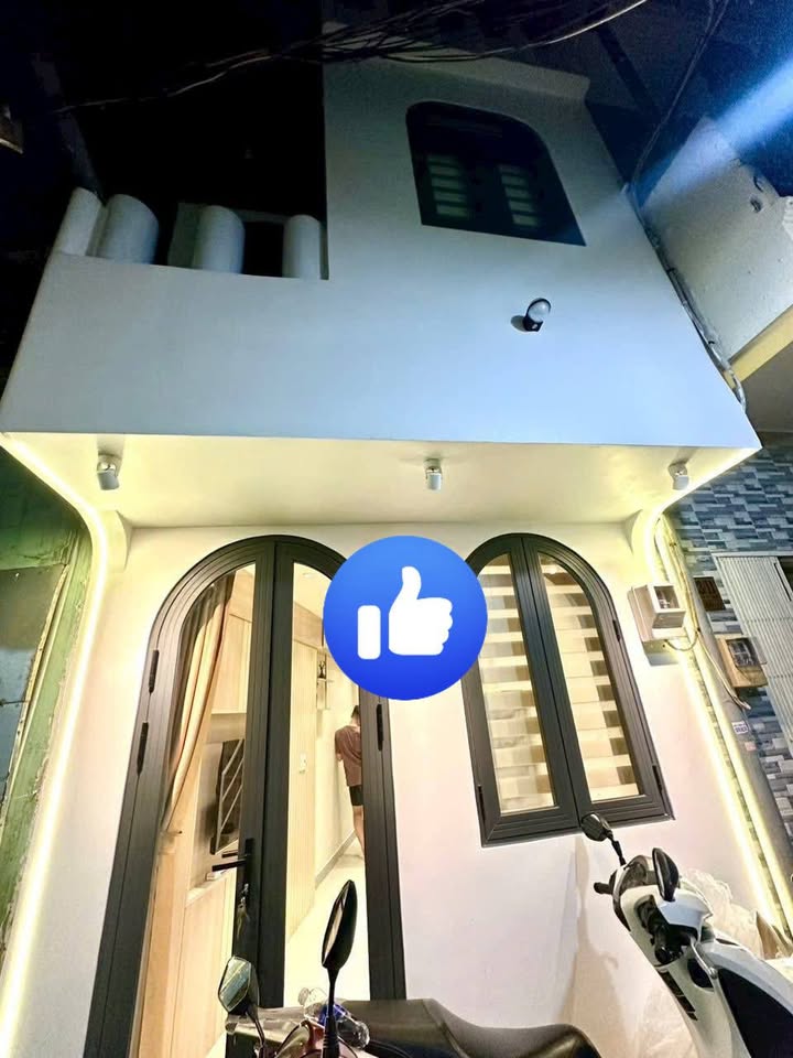 Nhà Tân cổ điển mini hẻm 332 Phan Văn Trị, 15.5m² giá 2 tỷ - Đầy đủ công năng cho vợ chồng trẻ!