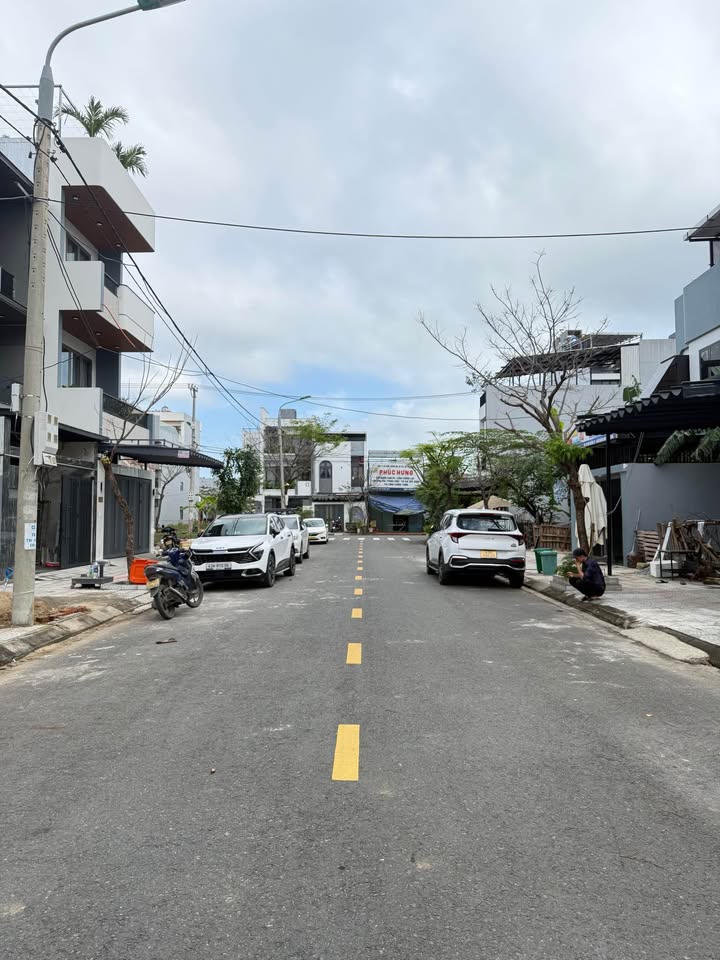 Đất nền Hòa Quý Đà Nẵng 110m² giá 5.5 tỷ - Hướng Đông, sổ đỏ chính chủ!