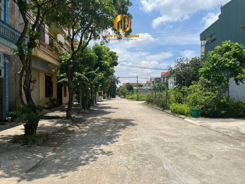 Đất Ninh Tiến 71.3m² giá thỏa thuận - Hướng Nam, vị trí đẹp