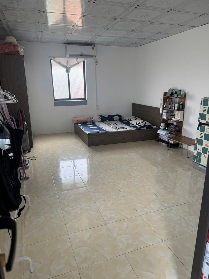 Phòng cho thuê tại Ngõ 22 Tôn Thất Tùng, Đống Đa - Giá chỉ 3 triệu, đầy đủ nội thất!