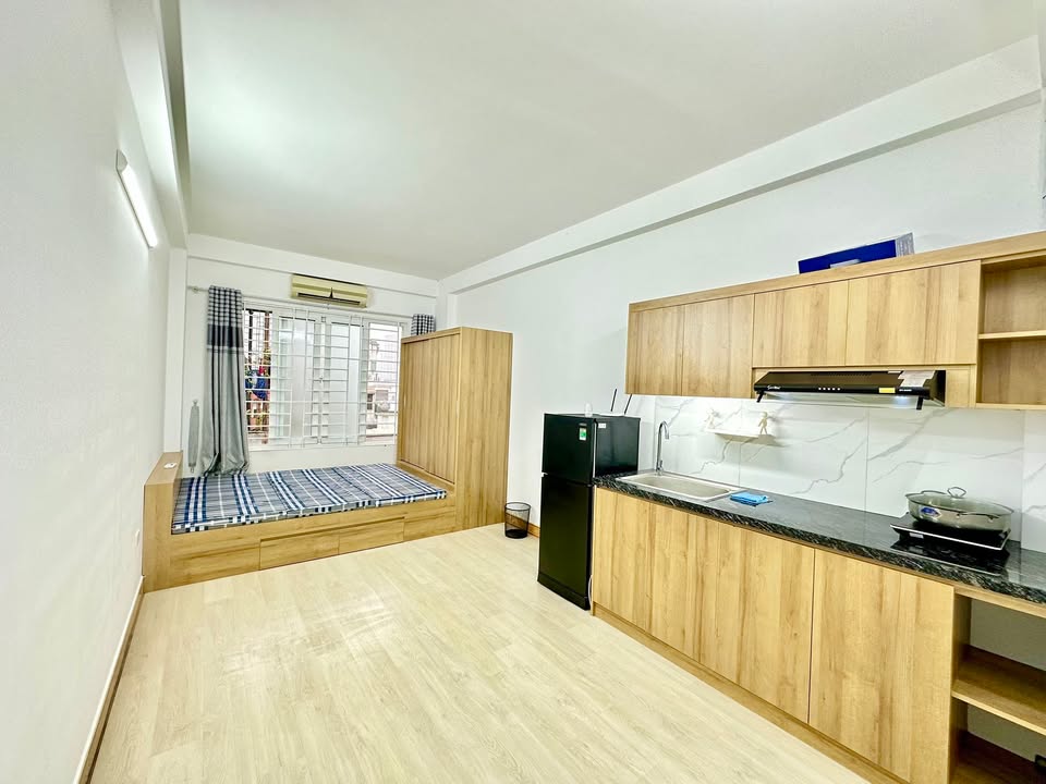 Cho thuê phòng Studio 30m² tại ngõ 38 Xuân La, Tây Hồ - Đầy đủ tiện nghi, hướng mát