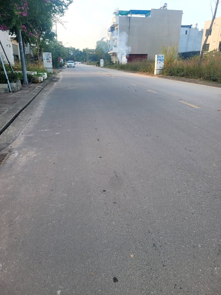 Đất nền trục chính Văn Cao, Xương Giang 90m² giá 4.2 tỷ - Cơ hội đầu tư tuyệt vời!