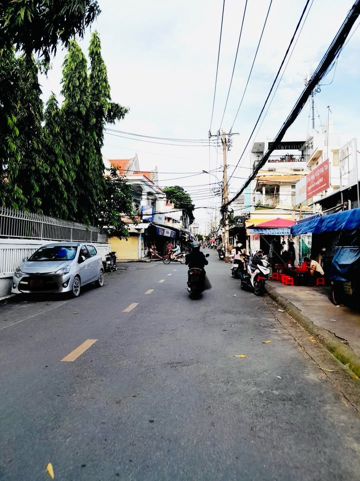 Mặt tiền kinh doanh Tam Phú, Thủ Đức 107m² giá 9.6 tỷ - Đầu tư sinh lời ngay!