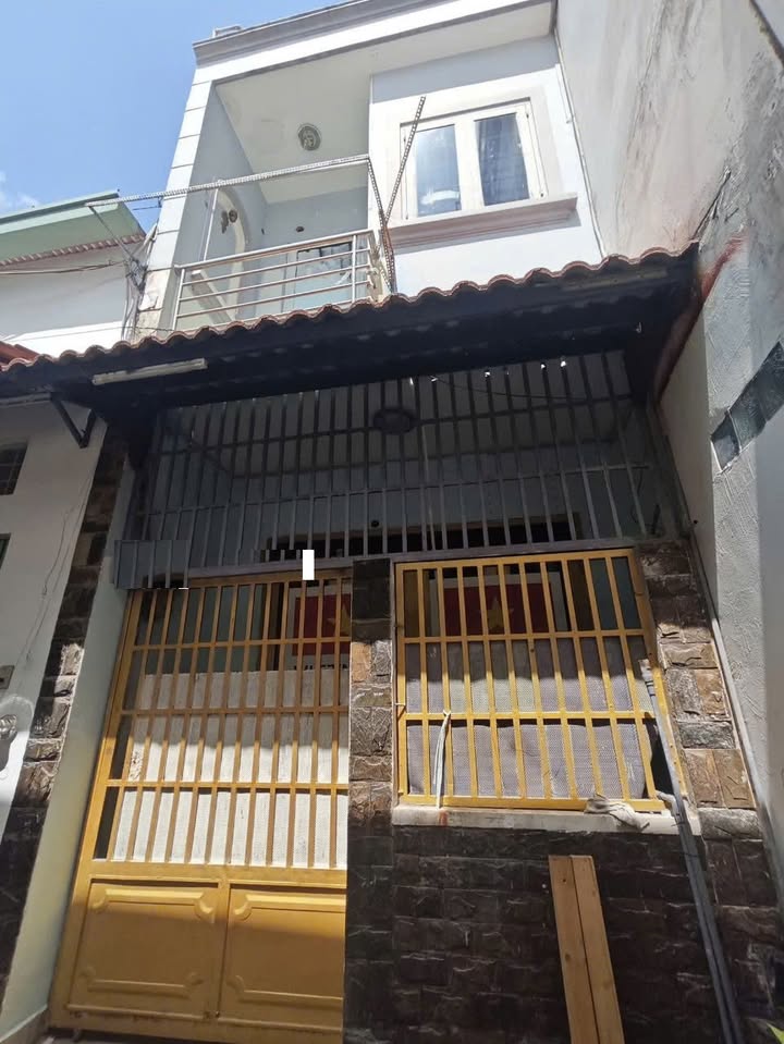 Nhà phố Bùi Quang Là, Gò Vấp 30m² giá 3.3 tỷ - Chính chủ, sổ hồng rõ ràng!