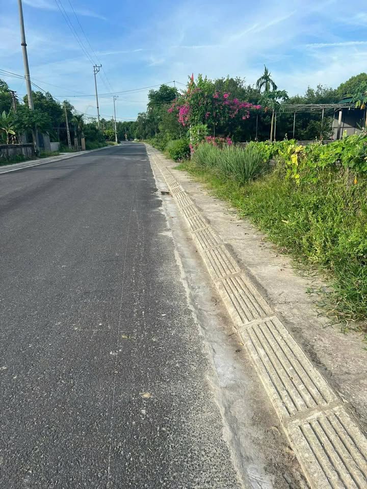 Đất nền đường Lê Lợi, Cẩm Xuyên 200m² giá 1 tỷ - Cơ hội đầu tư hấp dẫn!