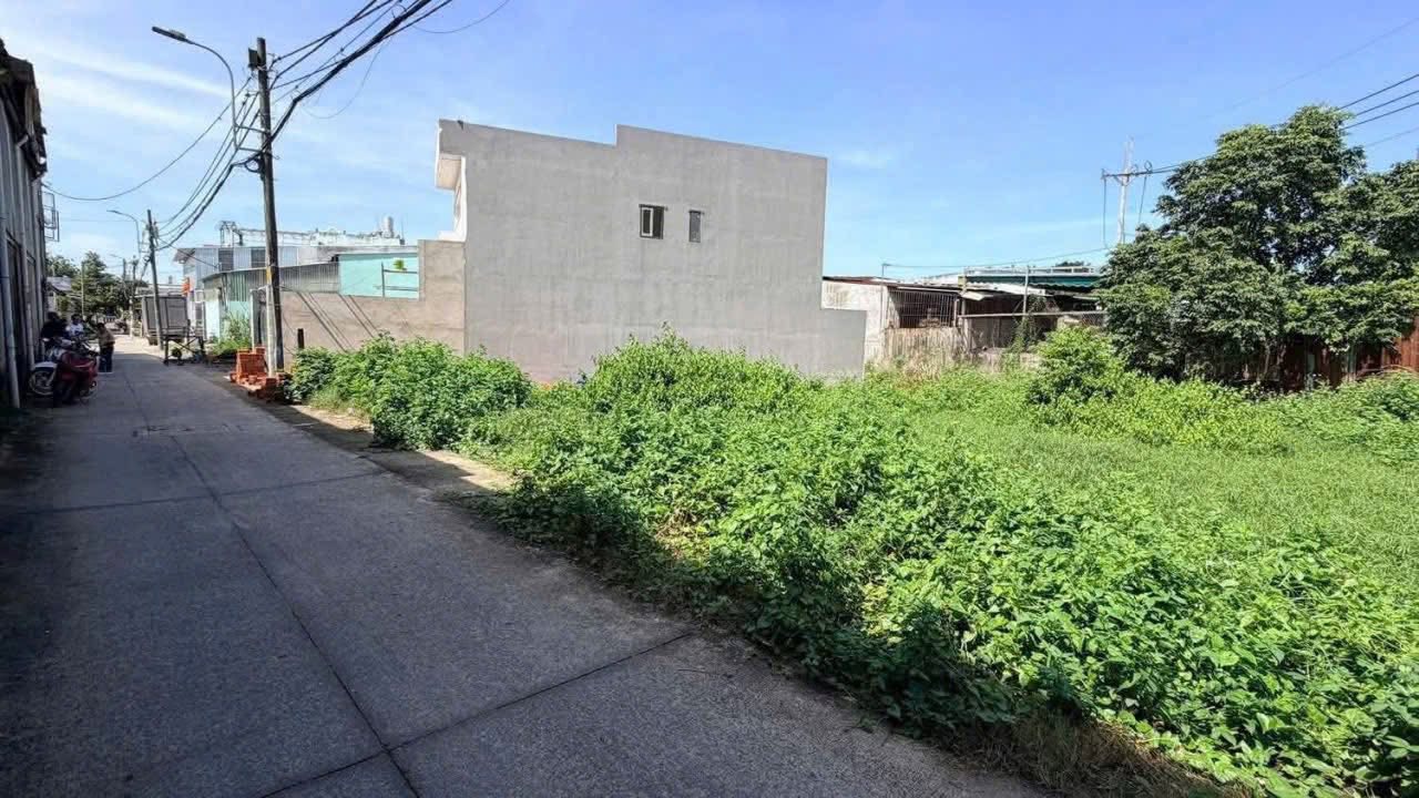 Đất thổ cư Tân Hiệp, Hóc Môn 98.8m² giá 3.5 tỷ - Khu dân cư an ninh, đông đúc!