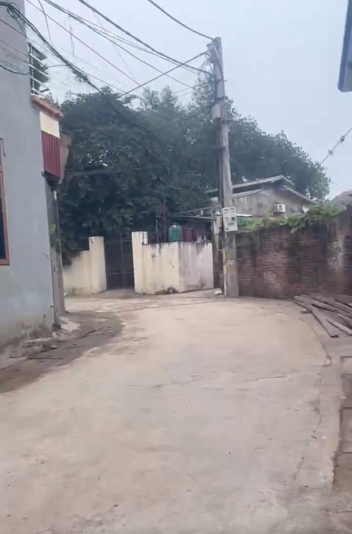 Đất nền mặt phố Chùa Thông, Sơn Tây 110m² giá 2 tỷ - Đường ô tô đỗ thoải mái!