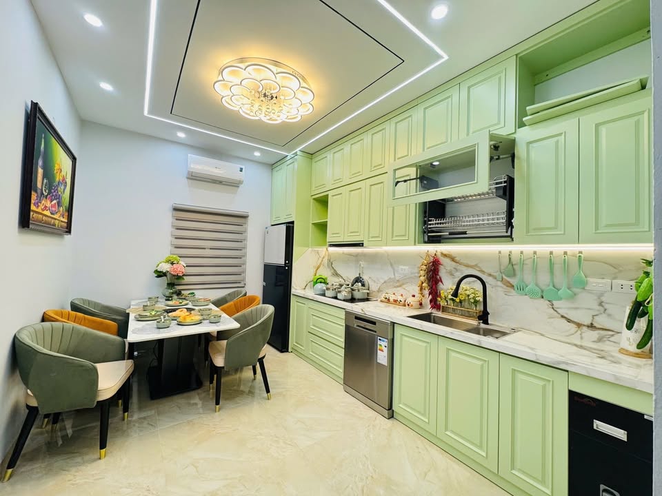 Nhà phố Lê Đức Thọ 46m² giá thỏa thuận - Nhà đẹp, ô tô đỗ cổng!