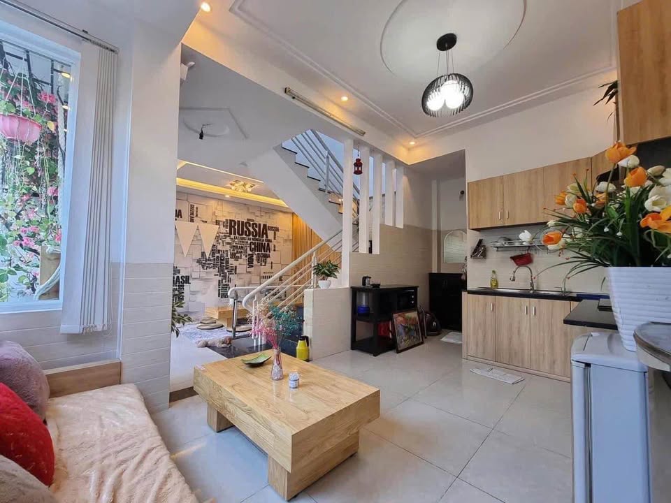 Homestay Mặt Tiền Trần Khánh Dư, Nguyễn Văn Cừ, Quy Nhơn 37,5m² - Đầu tư sinh lời tuyệt vời!