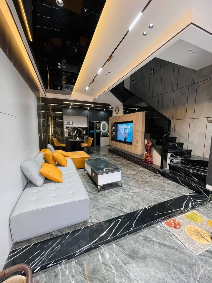 Nhà 4 tầng mới xây tại Vinh Hưng 52.6m² - Thiết kế hiện đại, nội thất cao cấp!