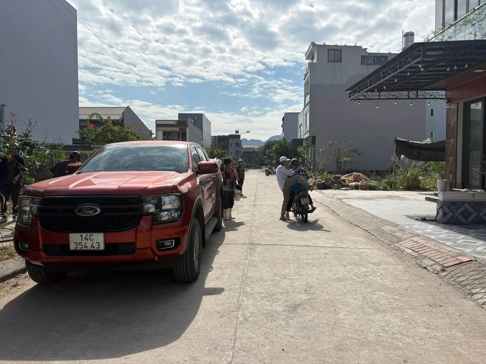 Đất nền Cẩm Bình 79m² giá 2.4 tỷ - Hướng Đông, đường rộng 7.5m!