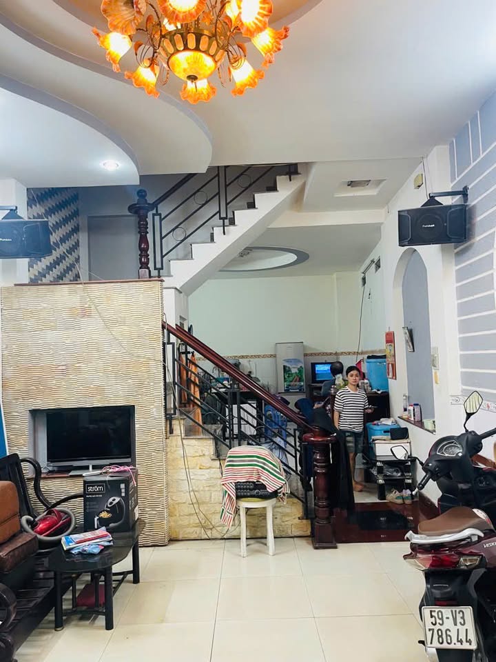 Nhà 63m² hẻm ô tô Nguyễn Tư Giản, Gò Vấp - Giá 6.65 tỷ, sẵn sàng vào ở!