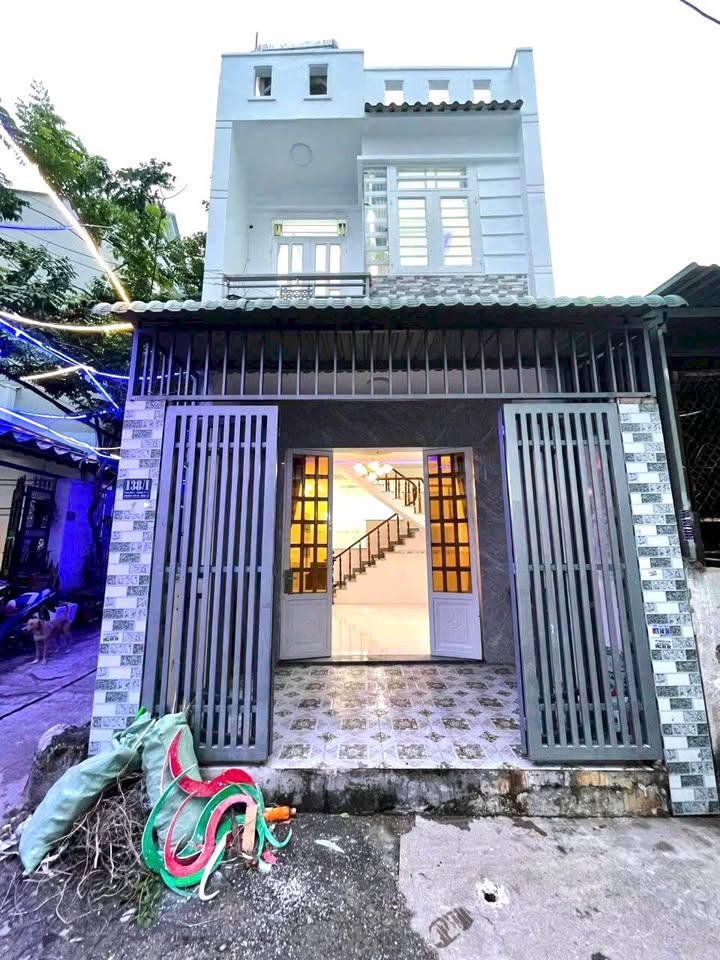 Nhà 2 tầng hẻm Lê Thị Riêng, Thới An 45m² giá 3,95 tỷ - Sẵn sàng vào ở ngay!