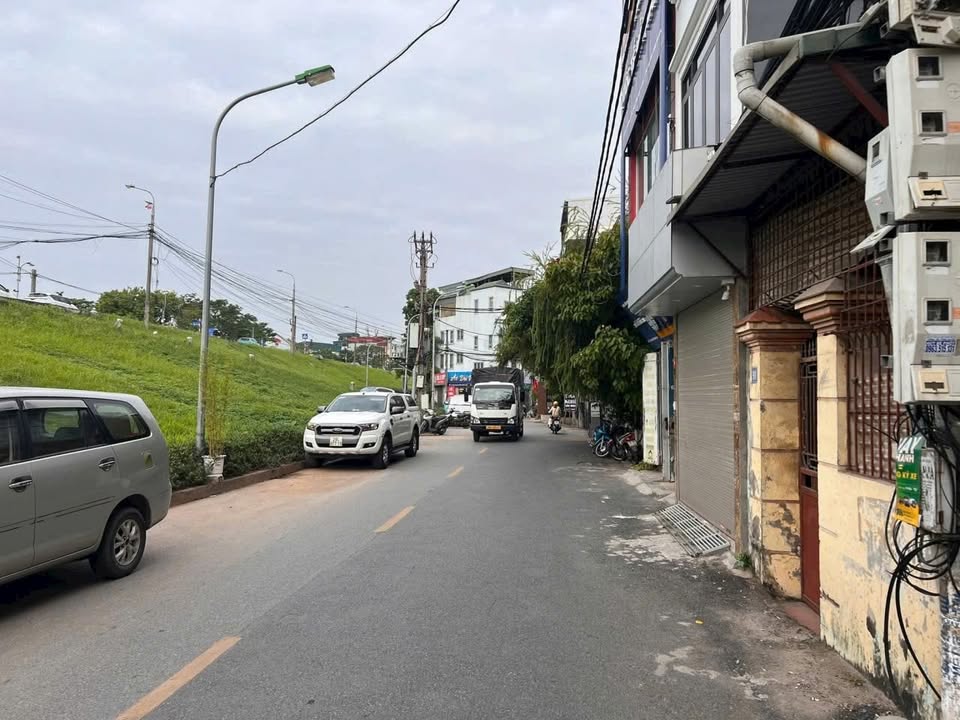 Nhà 4 tầng Lâm Du 46m² giá thỏa thuận - Ô tô đỗ cửa, thiết kế hiện đại!