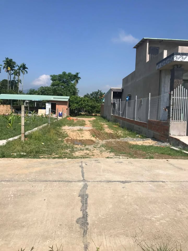 Đất nền Hòa Thịnh, Tây Hòa, Phú Yên 180m² chỉ 4xx triệu - Đầu tư sinh lời ngay!