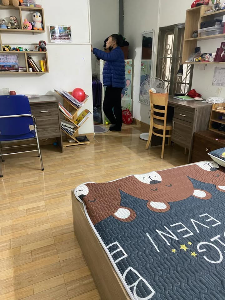 Nhà Định Công Hoàng Mai 28m² giá 2.5 tỷ - Thiết kế thông minh, tiện ích đầy đủ!