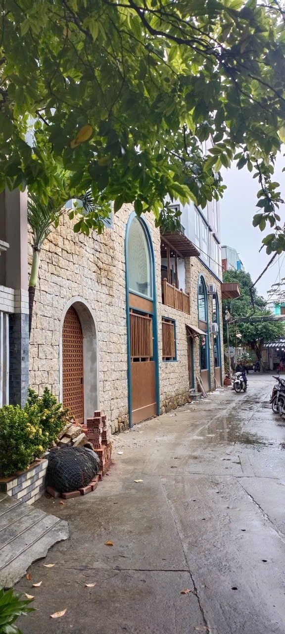 Căn hộ dịch vụ đường Trần Duy Chiến, Sơn Trà 142.6m² giá 9.2 tỷ - Dòng tiền ổn định, gần biển!