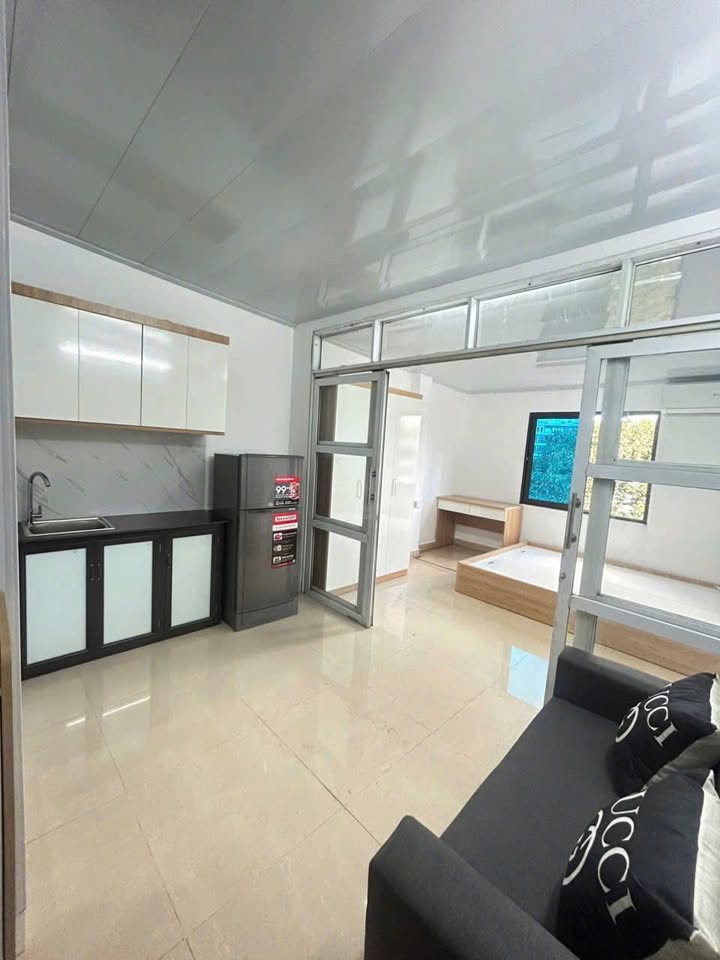 Cho thuê phòng 502 tại 299 Hoàng Hoa Thám, Ba Đình, giá 5 triệu - Nội thất đầy đủ